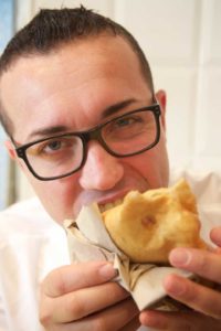 Gino-Sorbillo-pizza-fritta-960x1440