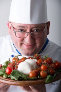 nicola-salvatore-pomodorini-ecc-tagliere